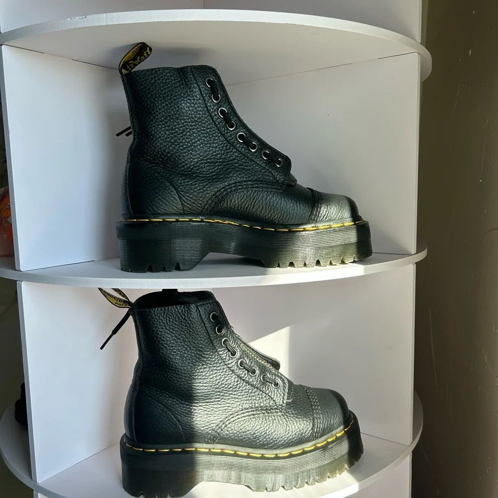 Doc martens (Sinclair) - Picture 3 of 4